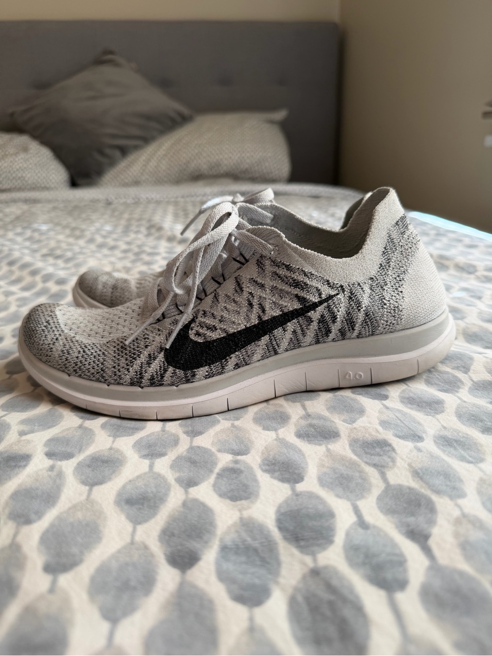 Nike Women’s Free Flyknit 4.0 Sneaker
